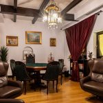 Camera de Black Jack din EkoGroup Vila – rezervă salonul diplomatic pentru întâlniri private, reclame, filmări și videoclipuri